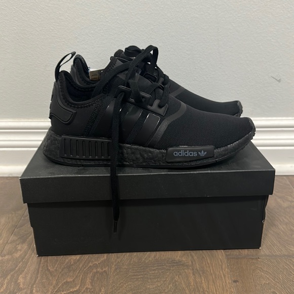 Adidas Triple Black Nmd_R1 Size 8.5 - Picture 1 of 6